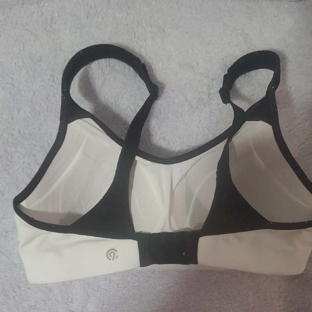 Champion Black and Cream Women's Bra - Picture 2 of 4